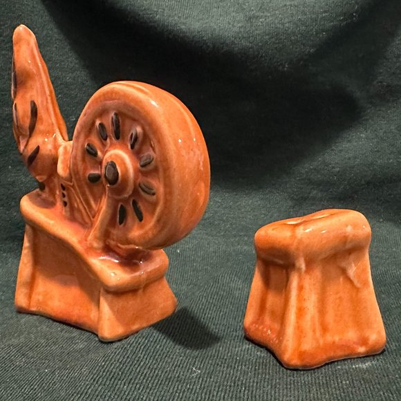 Vintage Spinning Wheel and Stool Salt and Pepper Shaker - Picture 2 of 5